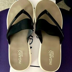 Like New and Comfy Flip Flops
